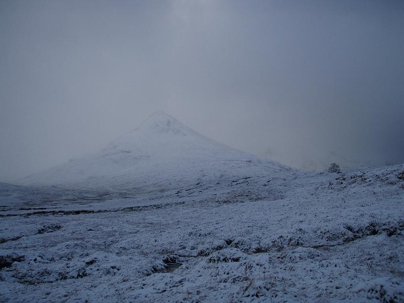 Bennein Beag in snow.jpg